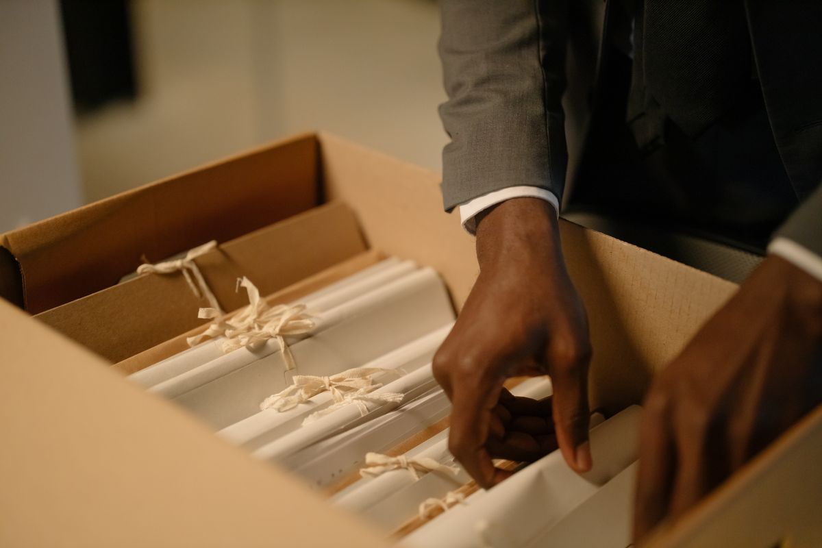 Sorting documents in a box