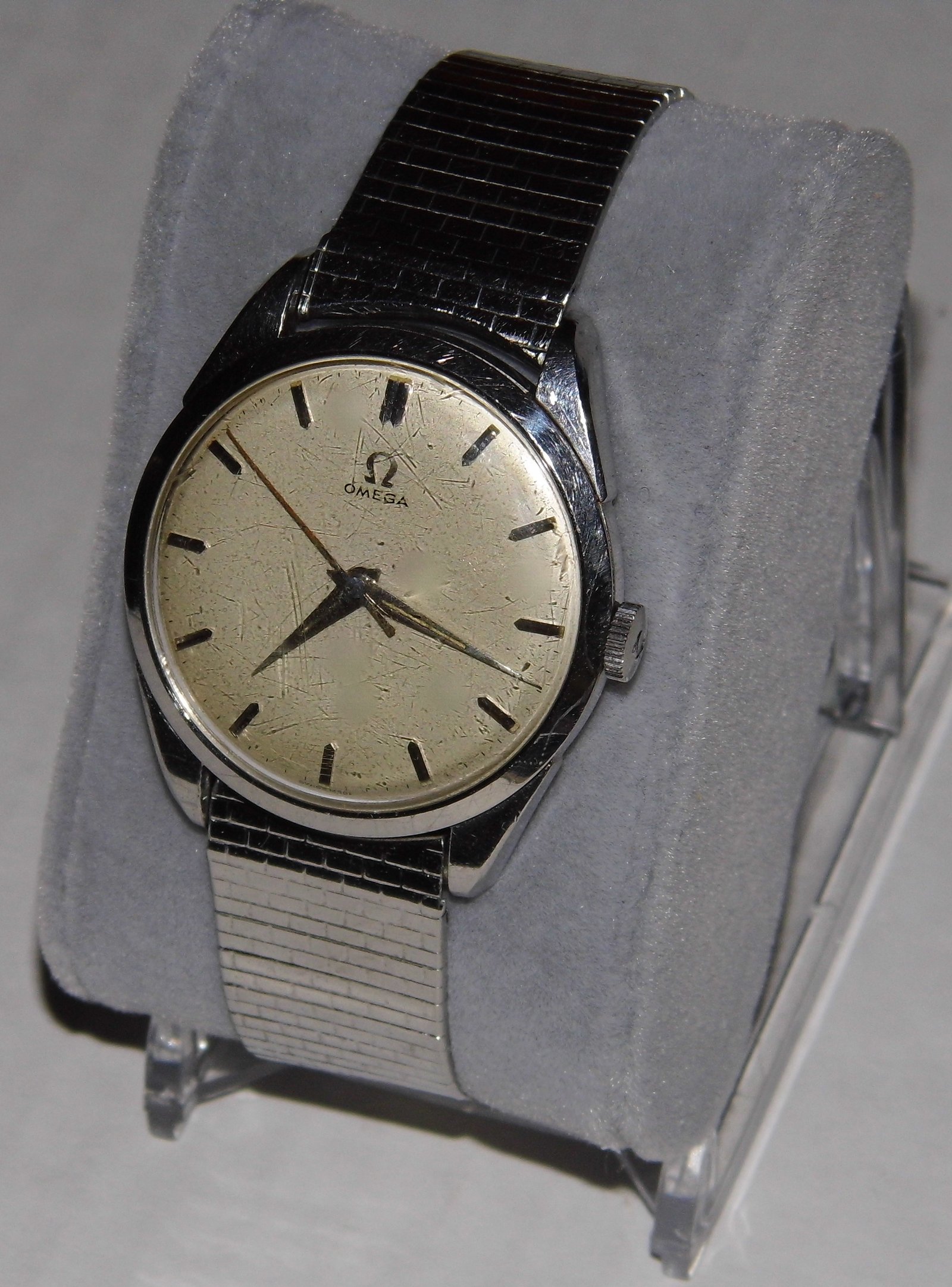 Vintage Omega wristwatch with its original dial